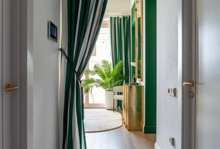 Grand Royal Residences - 300