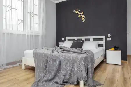 Grand House - 91