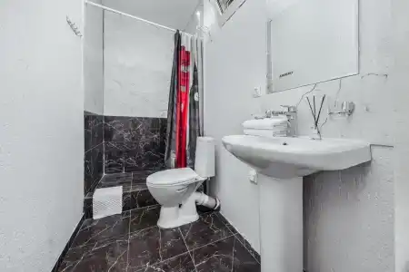 Grand House - 104