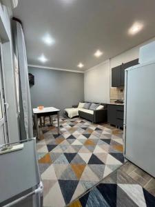 Continental - 37