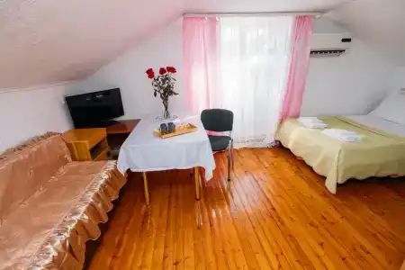 Поющие в Терновнике - 130