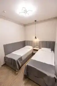 Vs.Hotel - 97
