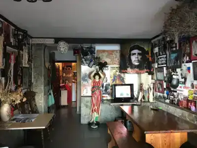 Hollywood - 1