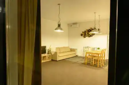 Loft 12 - 28