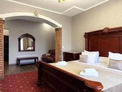 Bridge Hotel - 75