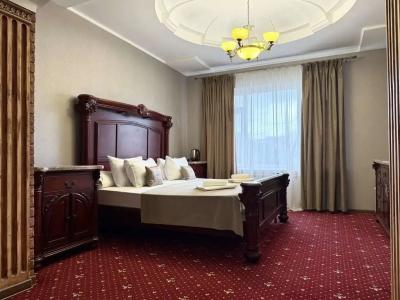 Bridge Hotel - 84