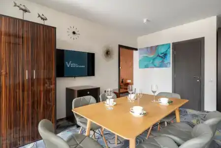 V & Rooftop lounge - 107