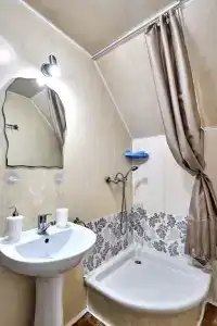 Солнечный - 80