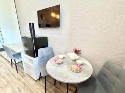Metro Apartments - 128