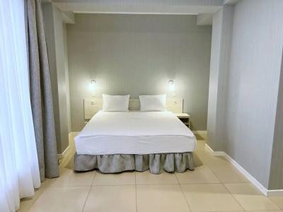 Central Inn - 98