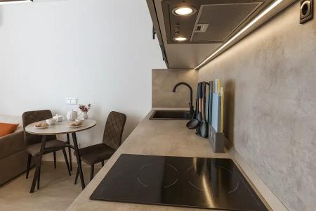 Metro Apartments - 164
