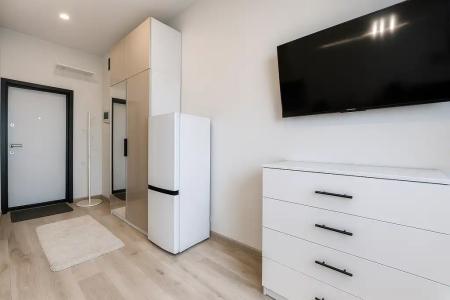 Metro Apartments - 166