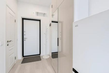 Metro Apartments - 168