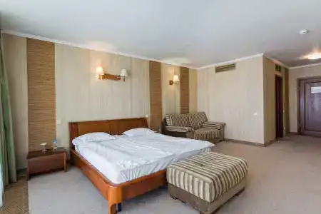 Respect Hall & Spa - 29
