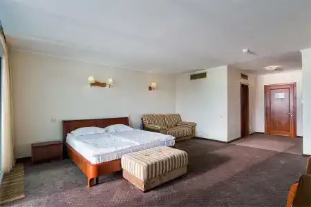 Respect Hall & Spa - 38