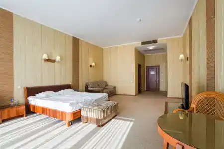 Respect Hall & Spa - 45