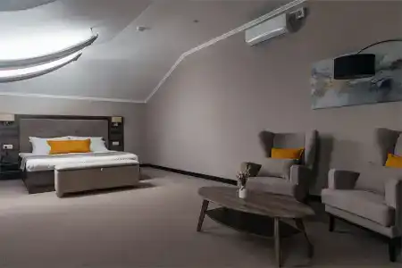 Алекс Роял - 28