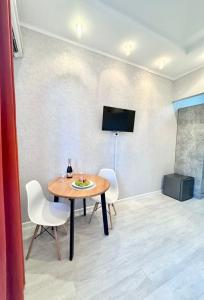 Metro Apartments - 227