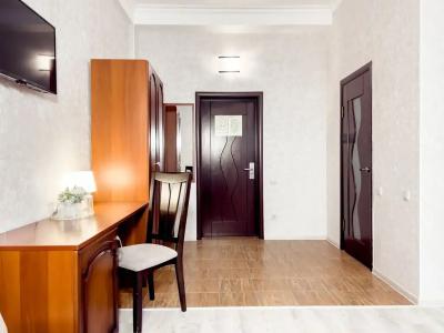 Greek House - 26