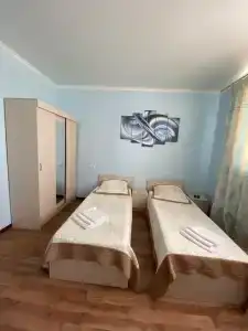 Дельфин - 24