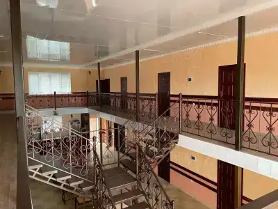 на Персиянова 8 - 39