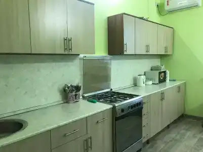 на Персиянова 8 - 40