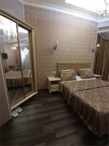 Премьер - 104