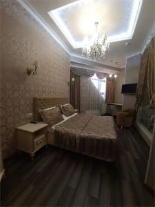 Премьер - 105