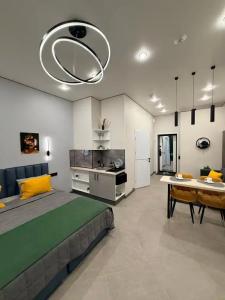 Home Sharing - 168