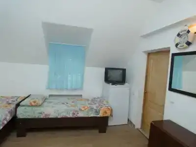 Гостевой дом на 60-летия Октября 12 - 29