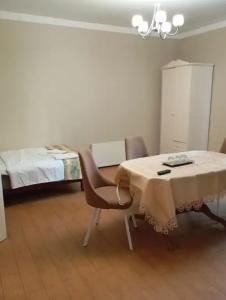 Dasn Hall - 46