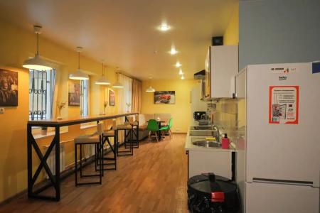 Elhostel - 179