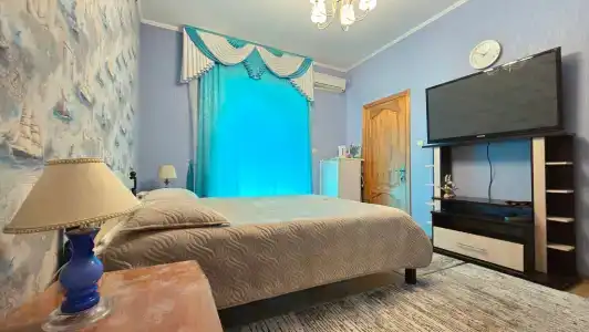 Лавровая - 13