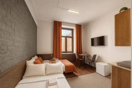 Metro Apartments - 256