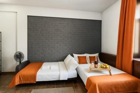 Metro Apartments - 258