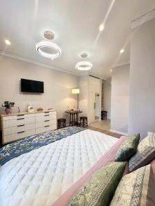 Metro Apartments - 284
