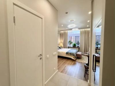 Metro Apartments - 296