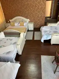 Rich House - 46
