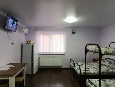 У друзей - 8