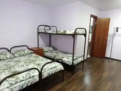 У друзей - 6