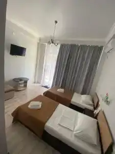 MiniOtel - 6