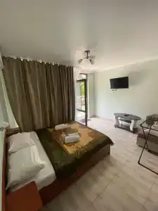 MiniOtel - 13