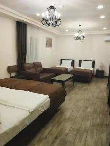 Boutique Living - 48