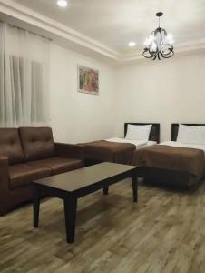 Boutique Living - 49