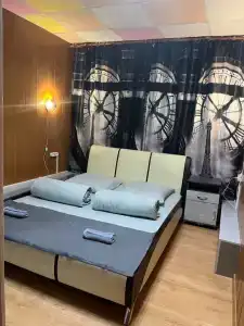 Бульвар Стрит - 60