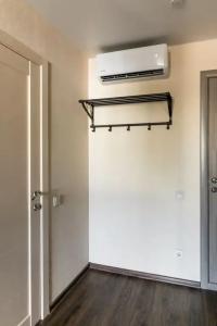 Room 12 - 115