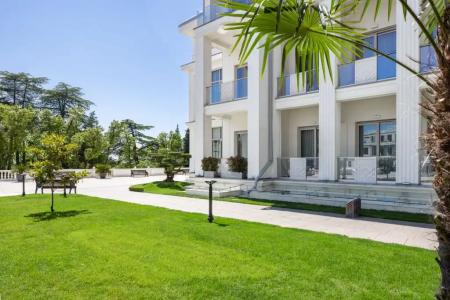 Grand Royal Residences - 359