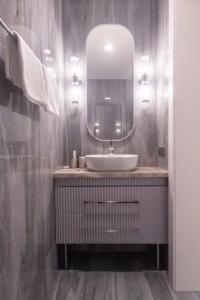 Grand Royal Residences - 375