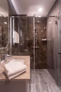 Grand Royal Residences - 380