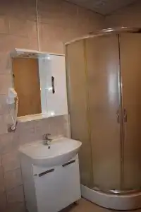 на Театральной - 16